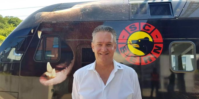 Rollout SCB-Zug - Der SCB-Mutz ist auf den BLS-Schienen los