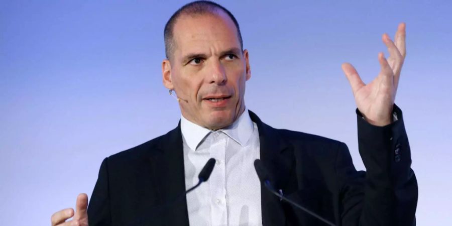 Der ehemalige griechische Finanzminister Yanis Varoufakis ist noch nicht davon überzeugt, dass Griechenland gerettet ist (Archivbild).