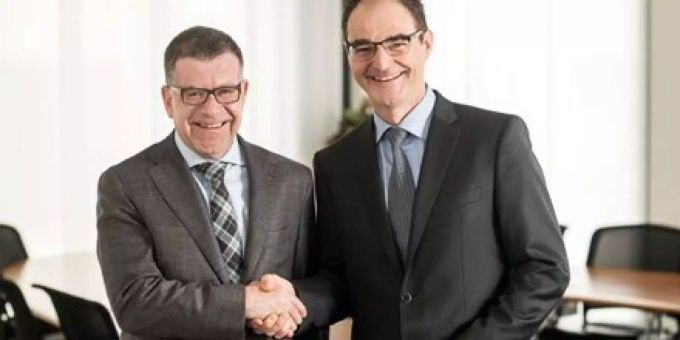 Otto Bitterli (l) will sich beruflich neu orientieren. Otto Bitterli (l) will sich beruflich neu orientieren.