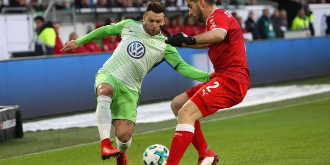 Renato Steffen darf auf dem Flügel sein Nati-Comeback feiern. Renato Steffen darf auf dem Flügel sein Nati-Comeback feiern.