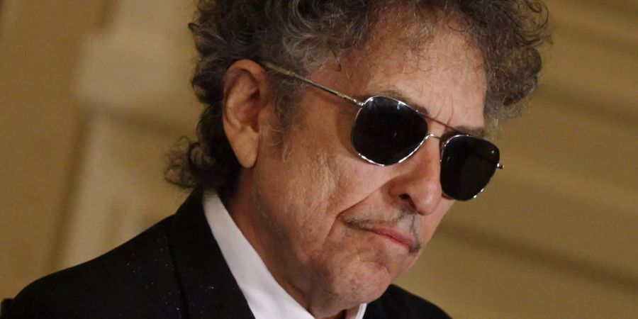 Bob Dylan gewann 2016 den Literaturnobelpreis und steigt heute in den Whiskey-Markt ein.