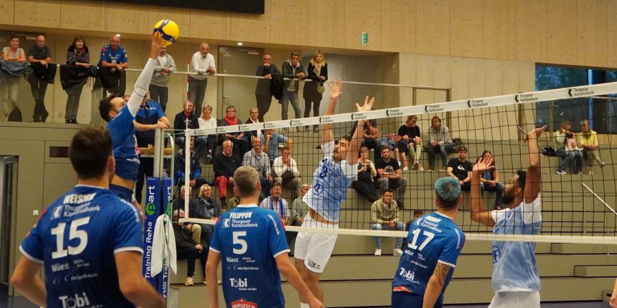 Meister Schönenwerd schlägt Vizemeister Amriswil knapp.