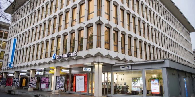 Für das Gesamtjahr 2023 könnte die Luzerner Kantonalbank (LUKB) ein Rekordergebnis erzielen.