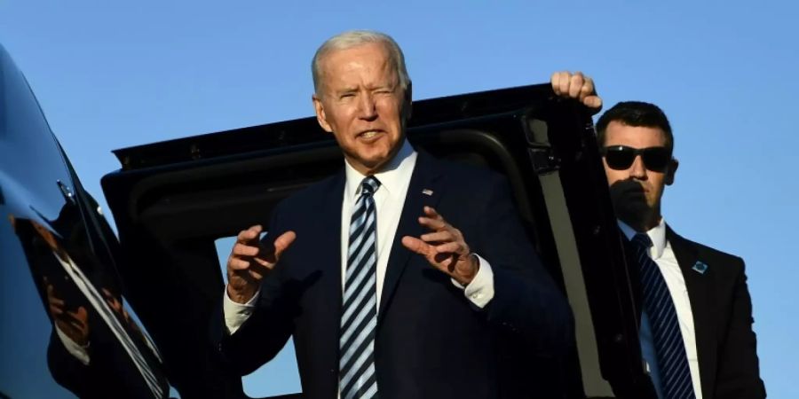 US-Präsident Biden bei seiner Ankunft in Grossbritannien