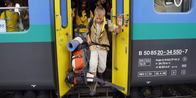 Der Sommer bringt Sonne, Ferien – und Pfadilager. Doch nicht alle Kinder sind hier willkommen. Ferien Lager Pfadi