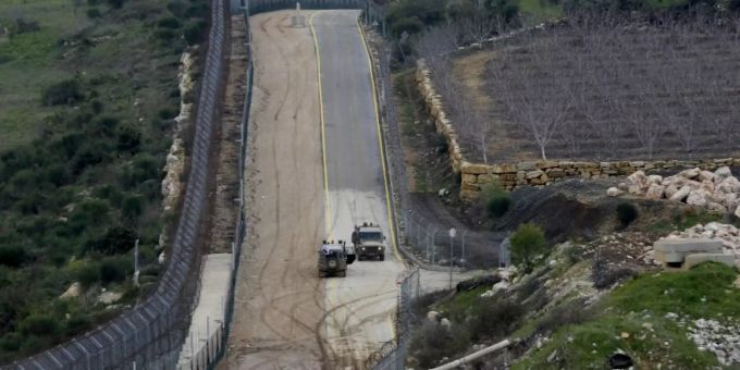 Israelische Militärfahrzeuge auf den Golen-Höhen Israelische Militärfahrzeuge auf den Golen-Höhen