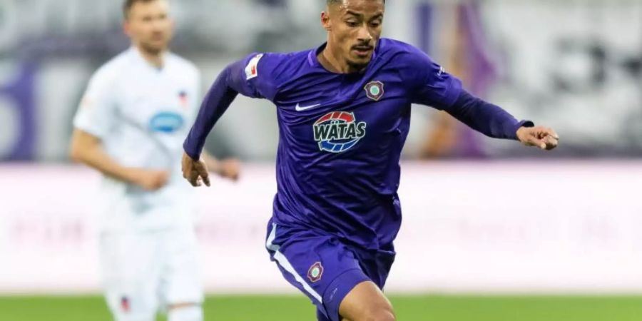 Emmanuel Iyoha spielt künftig für Holstein Kiel. Foto: Robert Michael