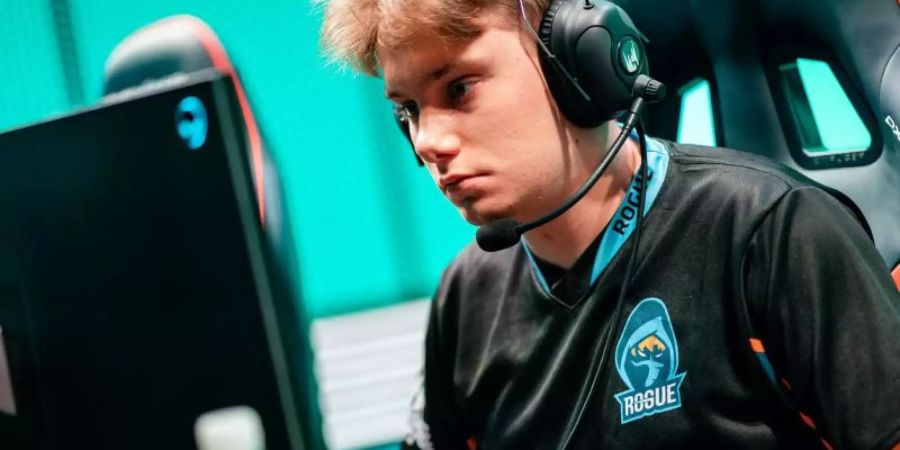 Kacper «Inspired» Słoma steht mit seinem Team Rogue auf dem 7.Platz der Liga. Foto: Riot Games