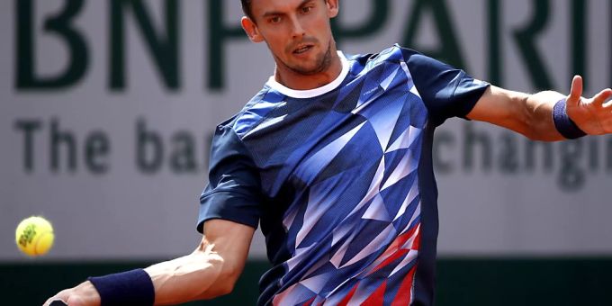 Henri Laaksonen startet in Gstaad gegen den Spanier Albert Ramos-Viñolas Henri Laaksonen startet in Gstaad gegen den Spanier Albert Ramos-Viñolas