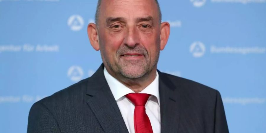 BA-Vorstandschef Detlef Scheele: «Bereits nach einem halben Jahr sind wir etwa bei der Hälfte der erwarteten Beschäftigungsverhältnisse.» Foto: Daniel Karmann