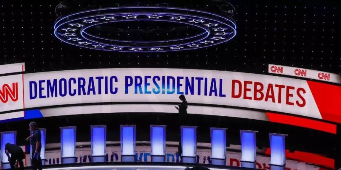 Detroit - US-Demokraten prüfen in zweiter TV-Debatte ihre Kandidaten