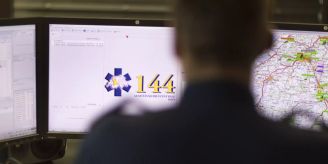 Schwer verletzt - Velofahrer in Laupen BE ins Spital gebracht
