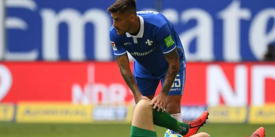 Darmstadts Torwart Marcel Schuhen fällt nach einem Armbruch mehrere Wochen aus. Foto: Carmen Jaspersen