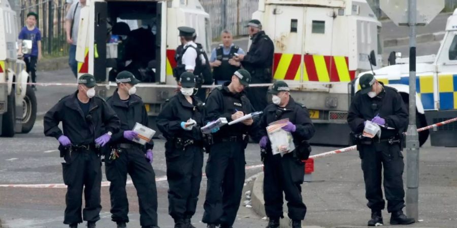 Ermittler am Tatort in Derry