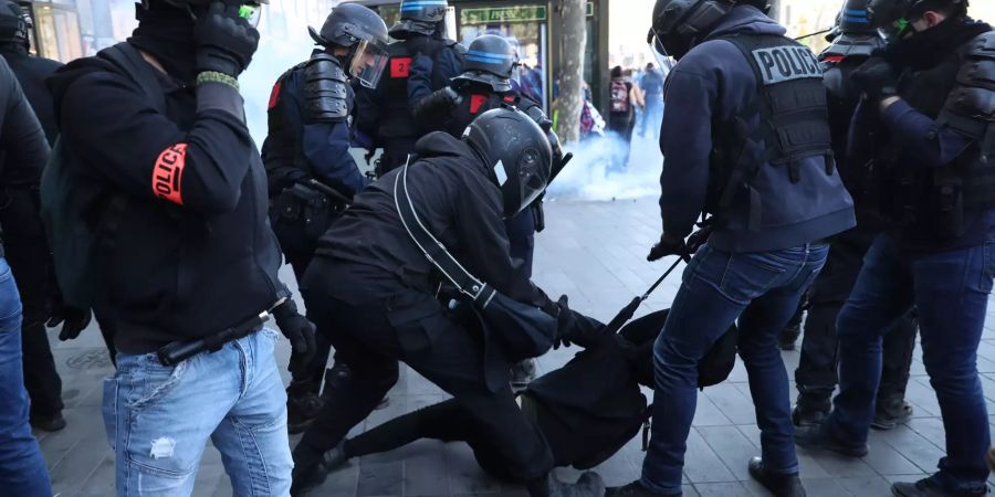 «Gelbwesten»-Proteste in Frankreich