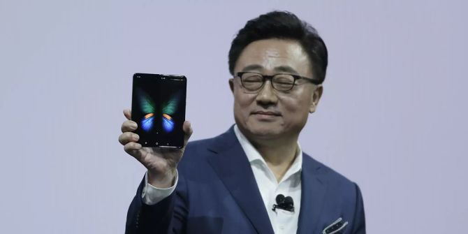 smartphone samsung galaxy fold