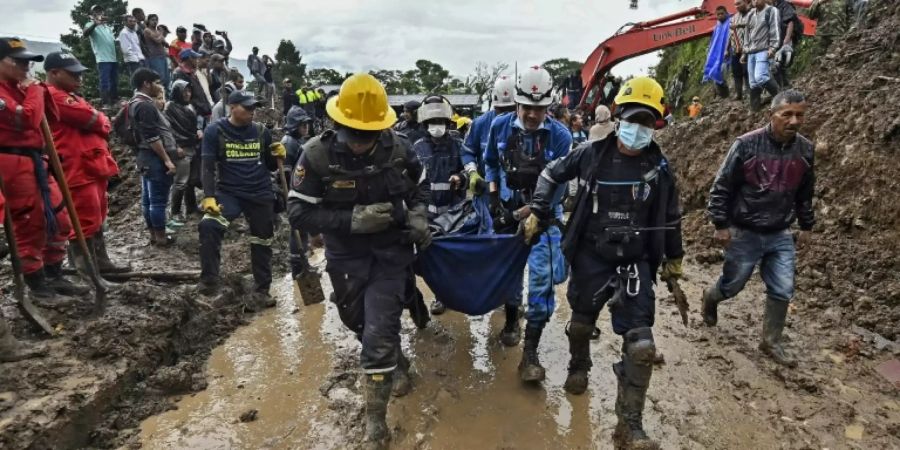 Feuerwehrleute im Einsatz