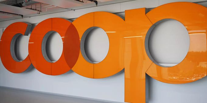 Das Logo von Coop. coopzeitung weekend