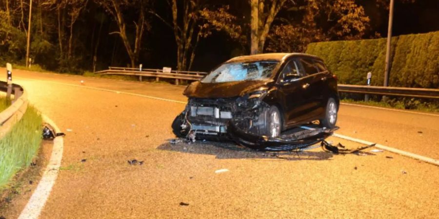 Selbstunfall mit Totalschaden in Waldenburg BL