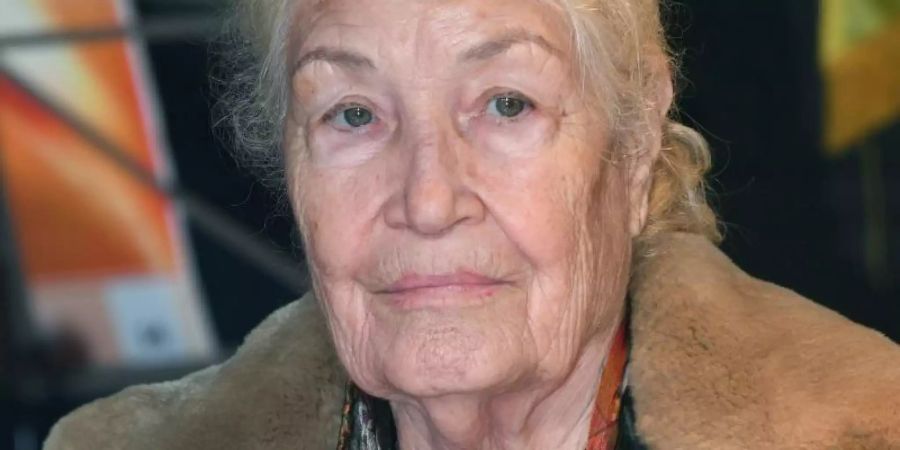 Die Schauspielerin Ellen Schwiers leidet unter grossen Schmerzen. Foto (2016): Ursula Düren Foto: Ursula Düren