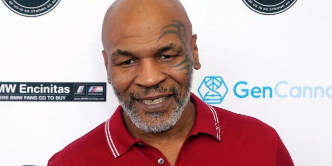 Gewann 50 seiner 58 Profikämpfe, davon alleine 44 durch Knock-out: Mike Tyson. Gewann 50 seiner 58 Profikämpfe, davon alleine 44 durch Knock-out: Mike Tyson.