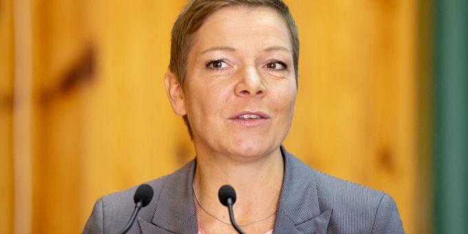 Die Chefin des grössten Schweizer Energiekonzerns, Antje Kanngiesser, spricht sich für mehr Solidarität in der Bevölkerung aus. energieversorgung schweiz alpiq Kanngiesser