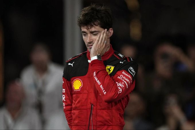 Charles Leclerc fährt mit Ferrari dem ersehnten WM-Titel hinterher. Charles Leclerc Ferrari F1