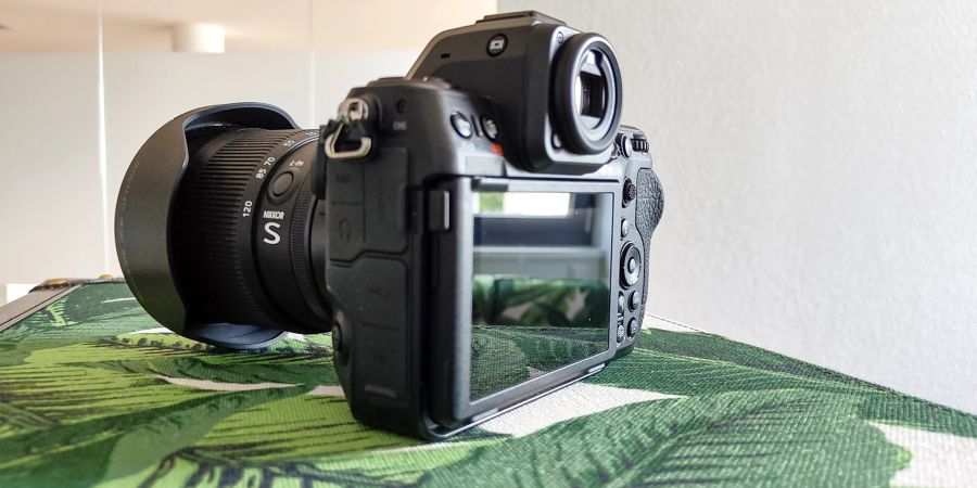 Nikon Z8