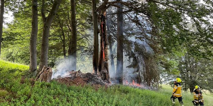 Mastrils GR: Brand nach Blitzeinschlag. Mastrils GR