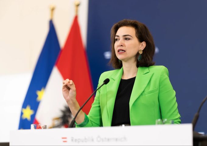 Justizministerin Alma Zadic spricht am 23. Juni 2023 an einer Pressekonferenz in Wien (Ö). pk