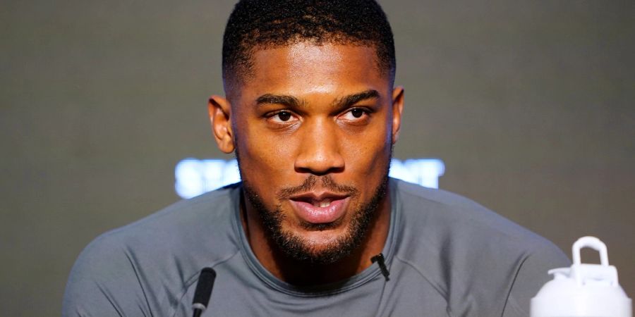 Anthony Joshua steigt im August gegen Dillian Whyte in den Ring.