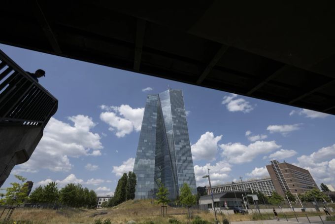Die Europäische Zentralbank (EZB) kämpft weiterhin gegen die Inflation an. inflation ezb