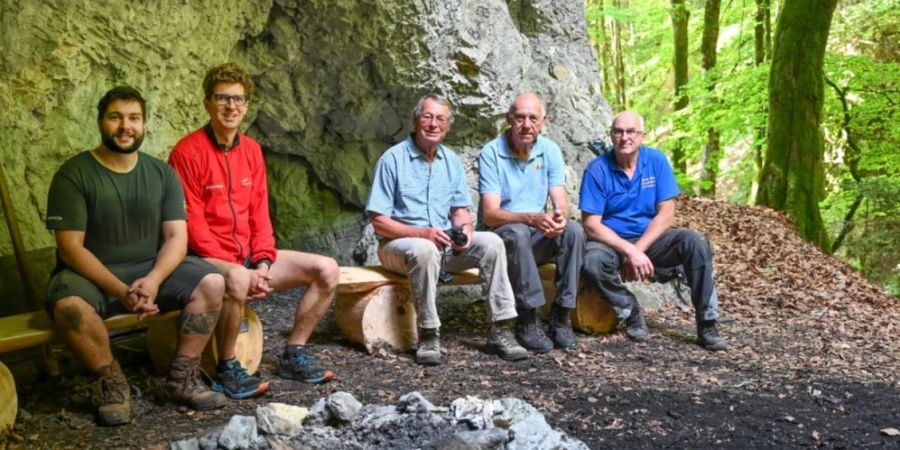 Neue Sitzgelegenheiten in der Wolfsschlucht.