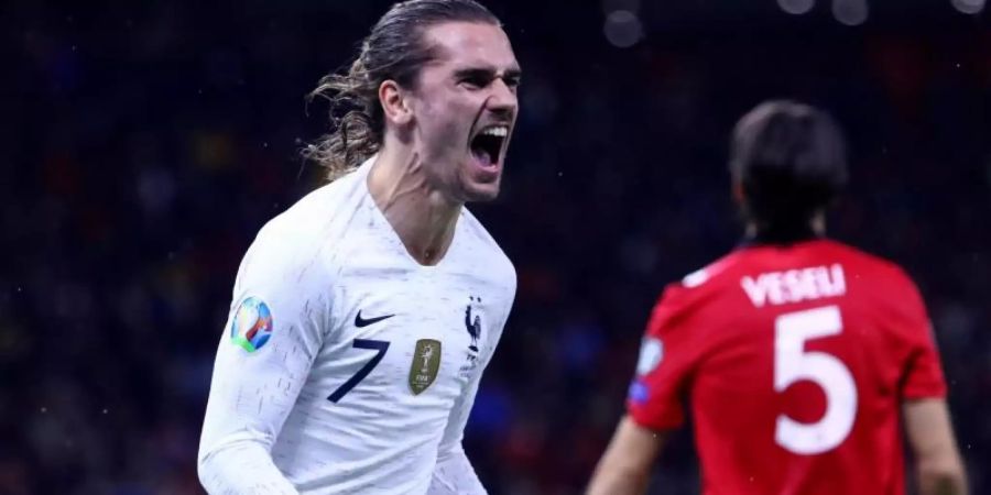 Frankreich hat sich im abschliessenden EM-Qualifikationsspiel den Gruppensieg gesichert. Foto: Hektor Pustina/AP/dpa