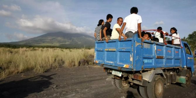philippinen lastwagen