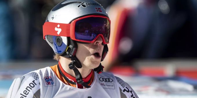 Henrik Kristoffersen gewinnt den ersten Slalom der Saison in Levi. Henrik Kristoffersen