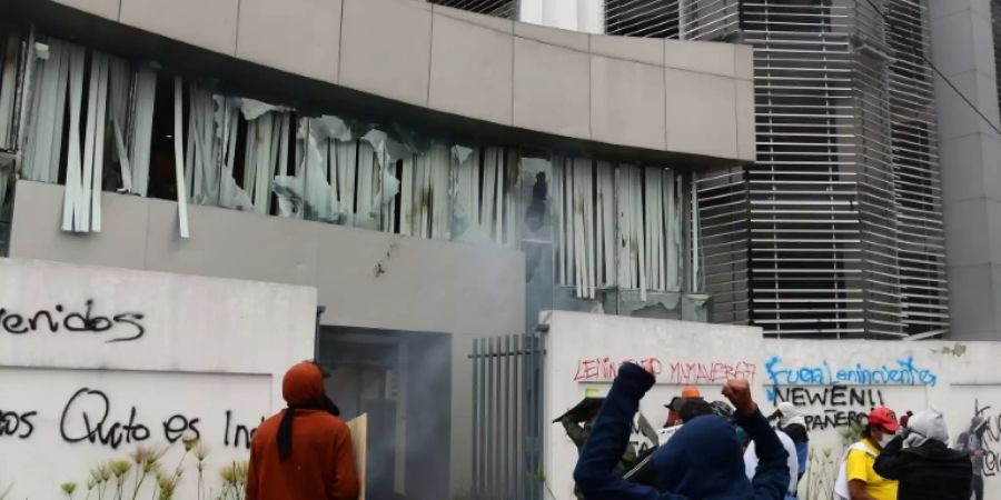 Angriff auf Regierungsgebäude in Quito