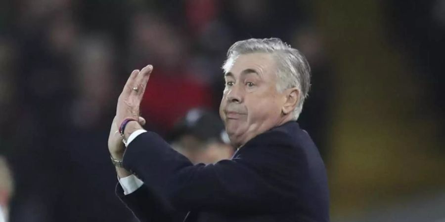 Bald wieder in England an der Seitenlinie?: Ex-Bayern-Coach Carlo Ancelotti. Foto: Jon Super/AP/dpa