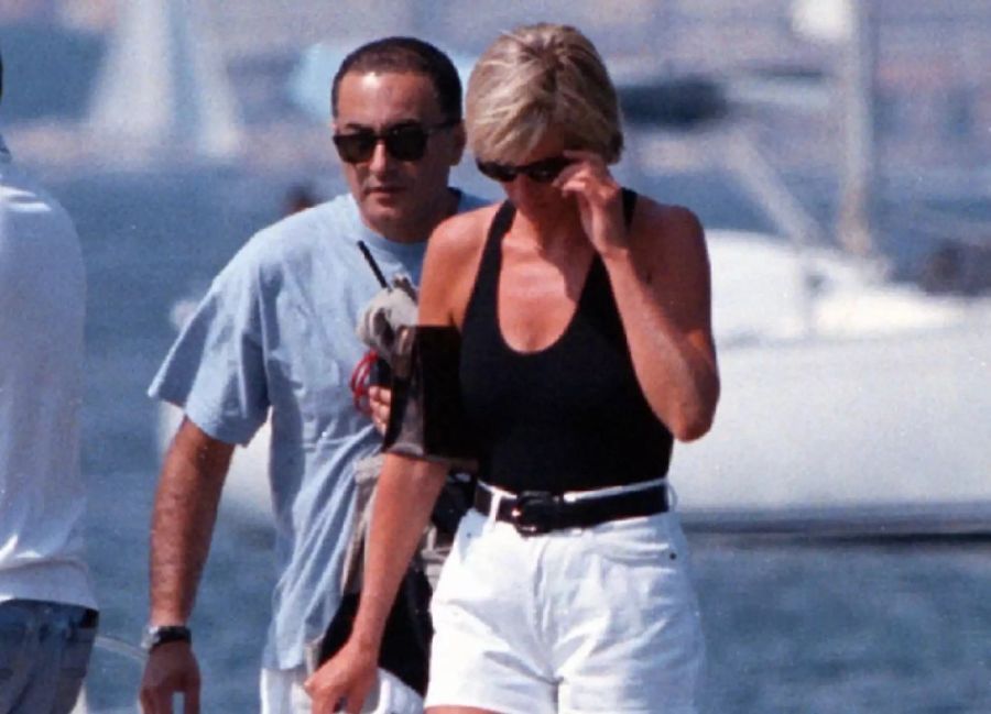 Prinzessin Diana und ihr Freund Dodi Al-Fayed. Am 31. August 1997 kamen beide bei einem tragischen Unfall ums Leben.