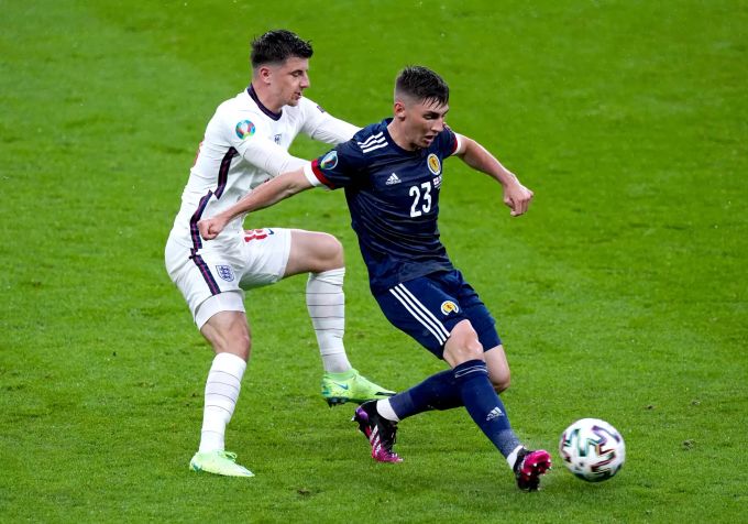 Billy Gilmour im Spiel gegen England. Die Euro 2020 ist für ihn wohl vorbei, wenn es Schottland nicht in den Viertelfinal schafft. Euro 2020