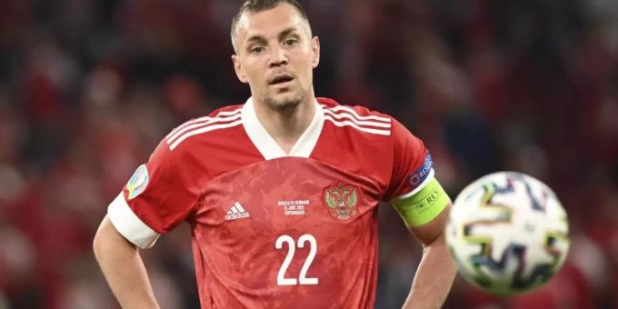 Hat sein 30. Tor im Trikot Russlands erzielt: Artjom Dsjuba. Foto: Jonathan Nackstrand/Pool AFP/dpa Hat sein 30. Tor im Trikot Russlands erzielt: Artjom Dsjuba. Foto: Jonathan Nackstrand/Pool AFP/dpa