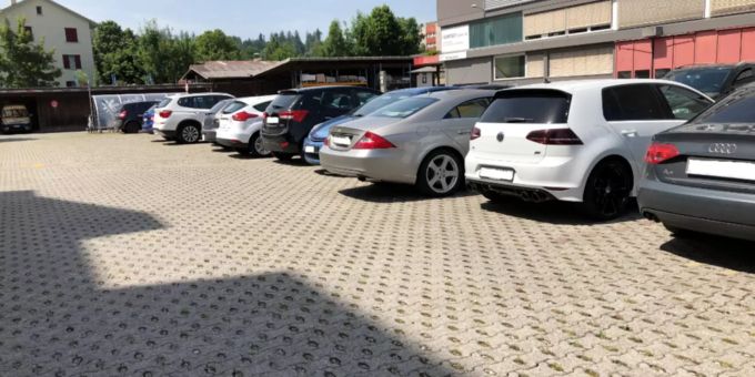 Parkplätze Bahnhof Köniz