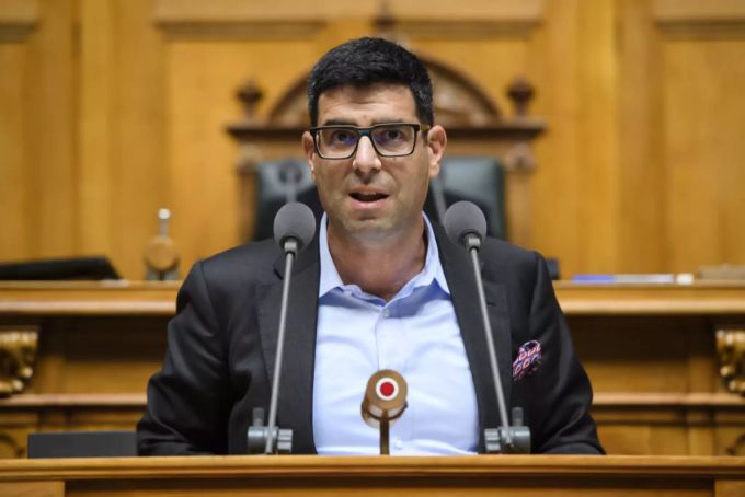 SP-Nationalrat und Arzt Angelo Barrile ist einer der parlamentarischen Champions für sexuelle Gesundheit. SP-Nationalrat Angelo Barrile