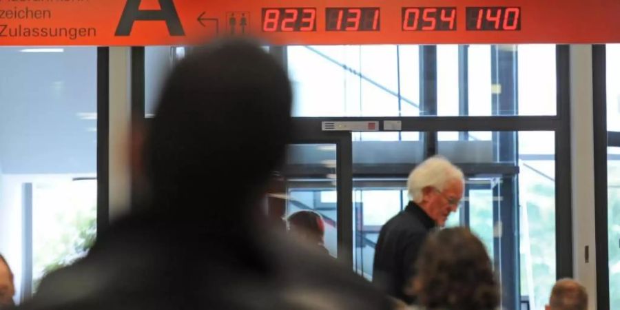 Deutschlanda Bürger sollen die wichtigsten Behördengänge künftig im Internet erledigen können. Foto: Marc Müller