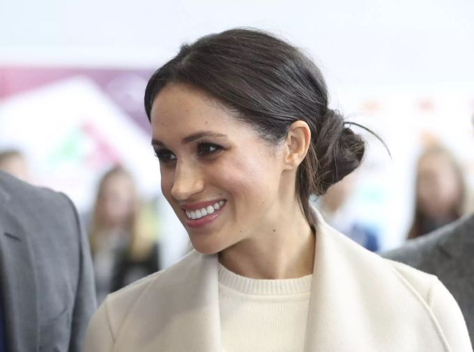 Meghan soll über die Freundschaft mit Isabel May sehr froh sein. Izzy hilft der Herzogin sich in England zurechtzufinden. meghan markle