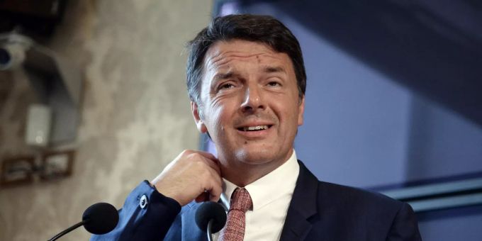 Matteo Renzi, ehemaliger Premierminister von Italien, spricht bei einer Pressekonferenz. Krise Italien Renzi Salvini
