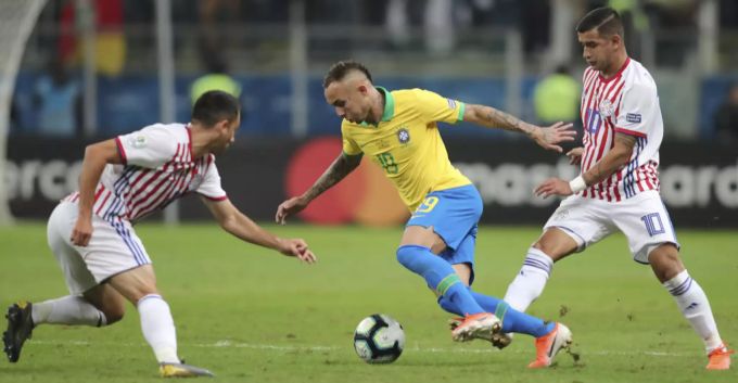 Bald ein Bayer? Éverton kickt derzeit noch in Brasilien für Gremio. Bayern München Éverton