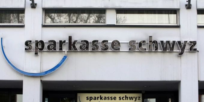 Der Hauptsitz der Sparkasse Schwyz an der Herrengasse in Schwyz. Sparkasse Schwyz