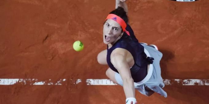 Hat es in Paris als einzige deutsche Spielerin in die dritte Runde geschafft: Andrea Petkovic. Foto: Marijan Murat Hat es in Paris als einzige deutsche Spielerin in die dritte Runde geschafft: Andrea Petkovic. Foto: Marijan Murat
