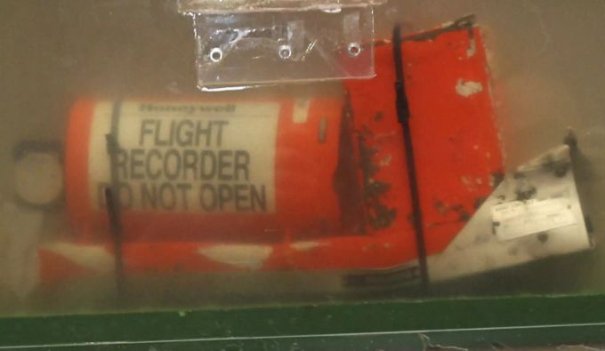 Ein geborgener Flugschreiber aus dem Air-France-Flug 447. Air-France-Flug 447